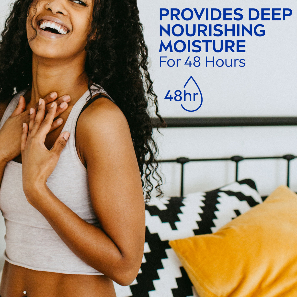 NIVEA Original Moisture Body Lotion with Vitamin E, 16.9 Fl Oz Pump Bottle / Loción corporal hidratante original con vitamina E